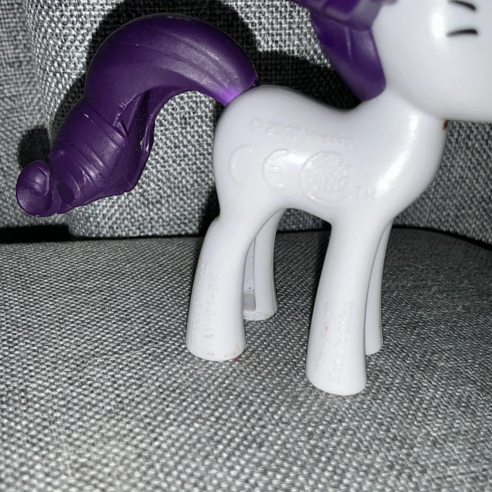 Burger King My Little Pony‎ Rarity White Unicorn Purple Generosity Cake Top